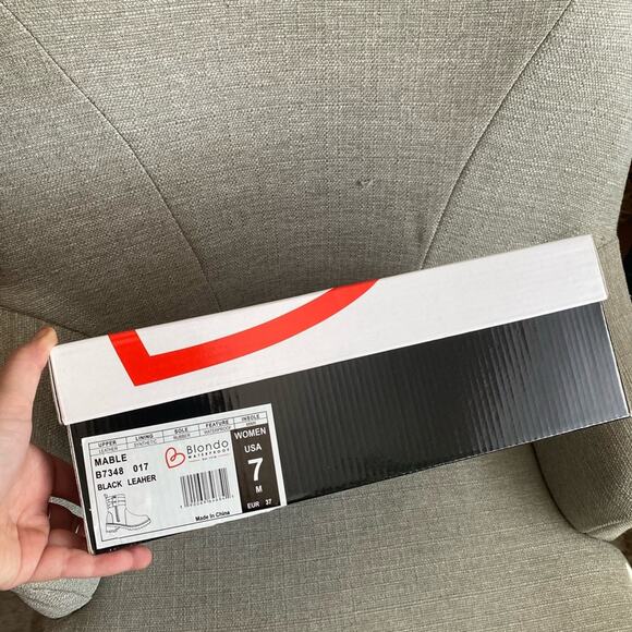 NIB: Blondo Mable Double Buckle Boot - Picture 10 of 10